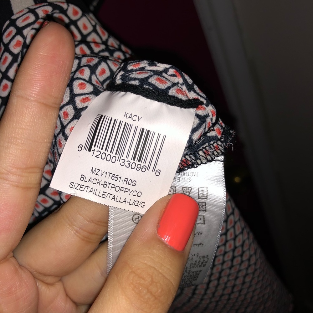 BCBGMaxazria Short Sleeve Blouse - Picture 3 of 4